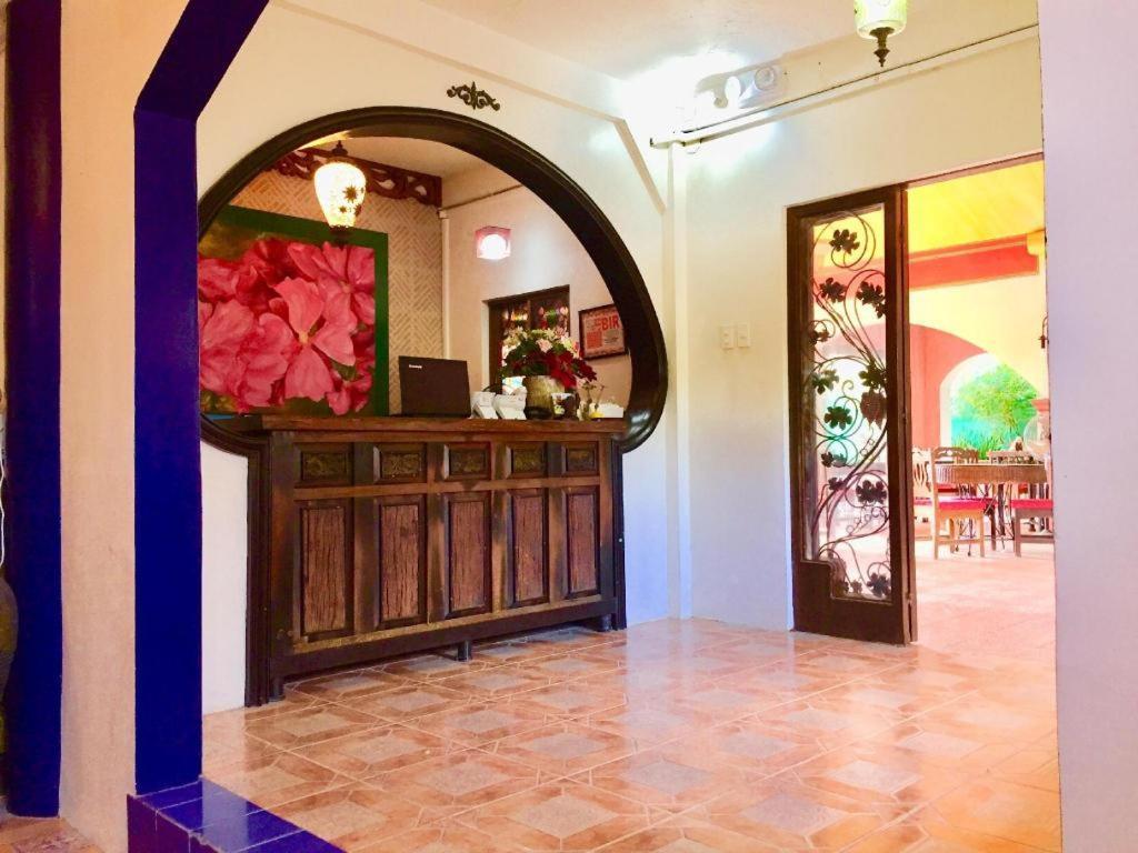 Casa La Granja Hotell Iloilo City Exteriör bild