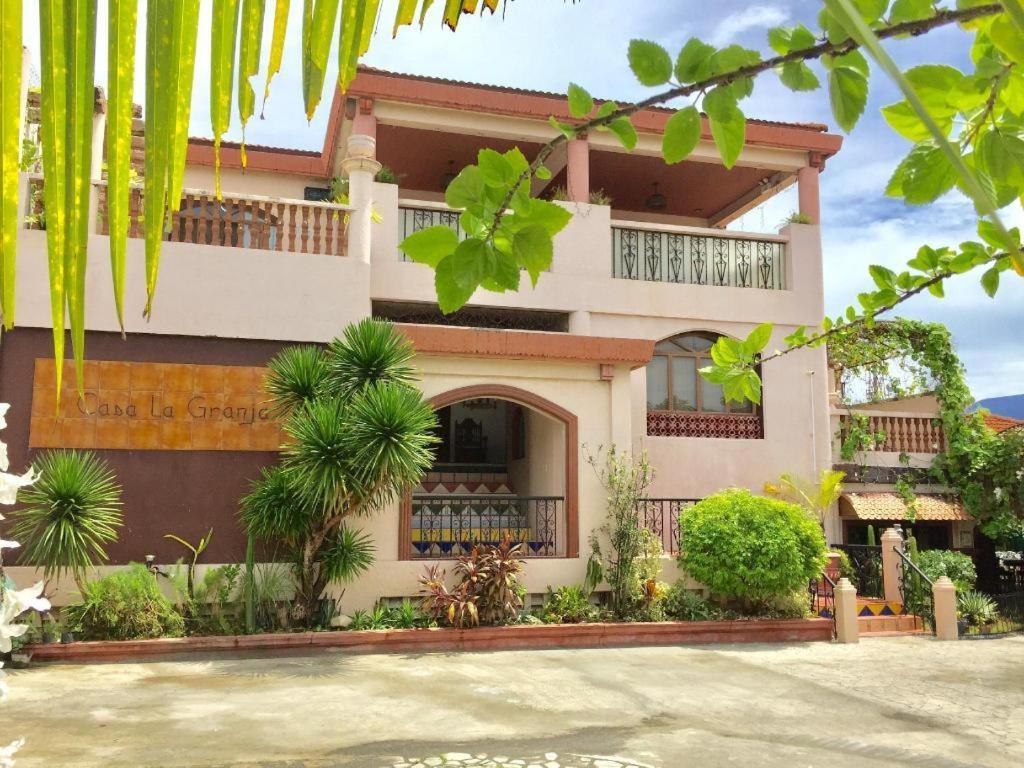 Casa La Granja Hotell Iloilo City Exteriör bild