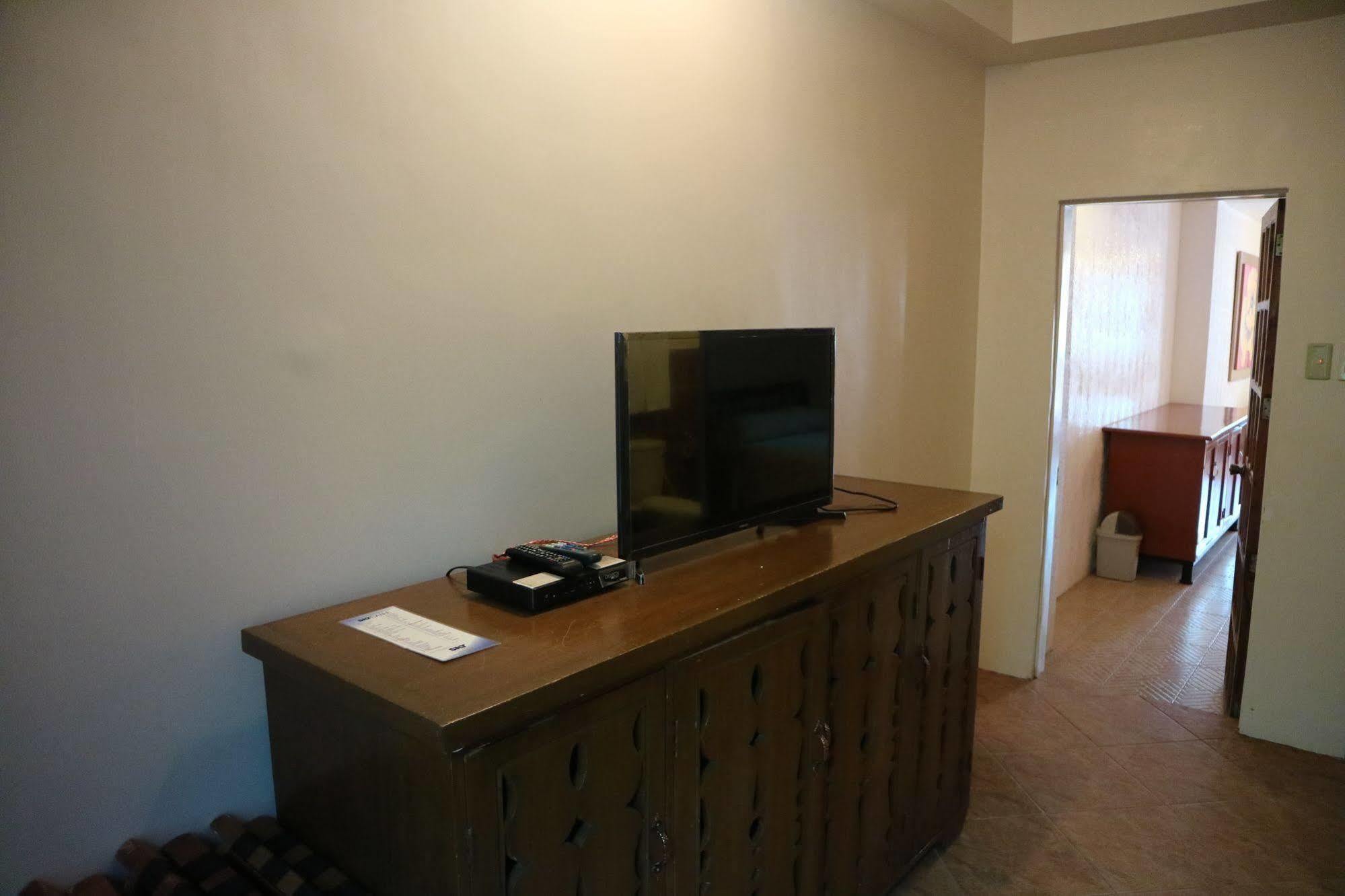 Casa La Granja Hotell Iloilo City Exteriör bild
