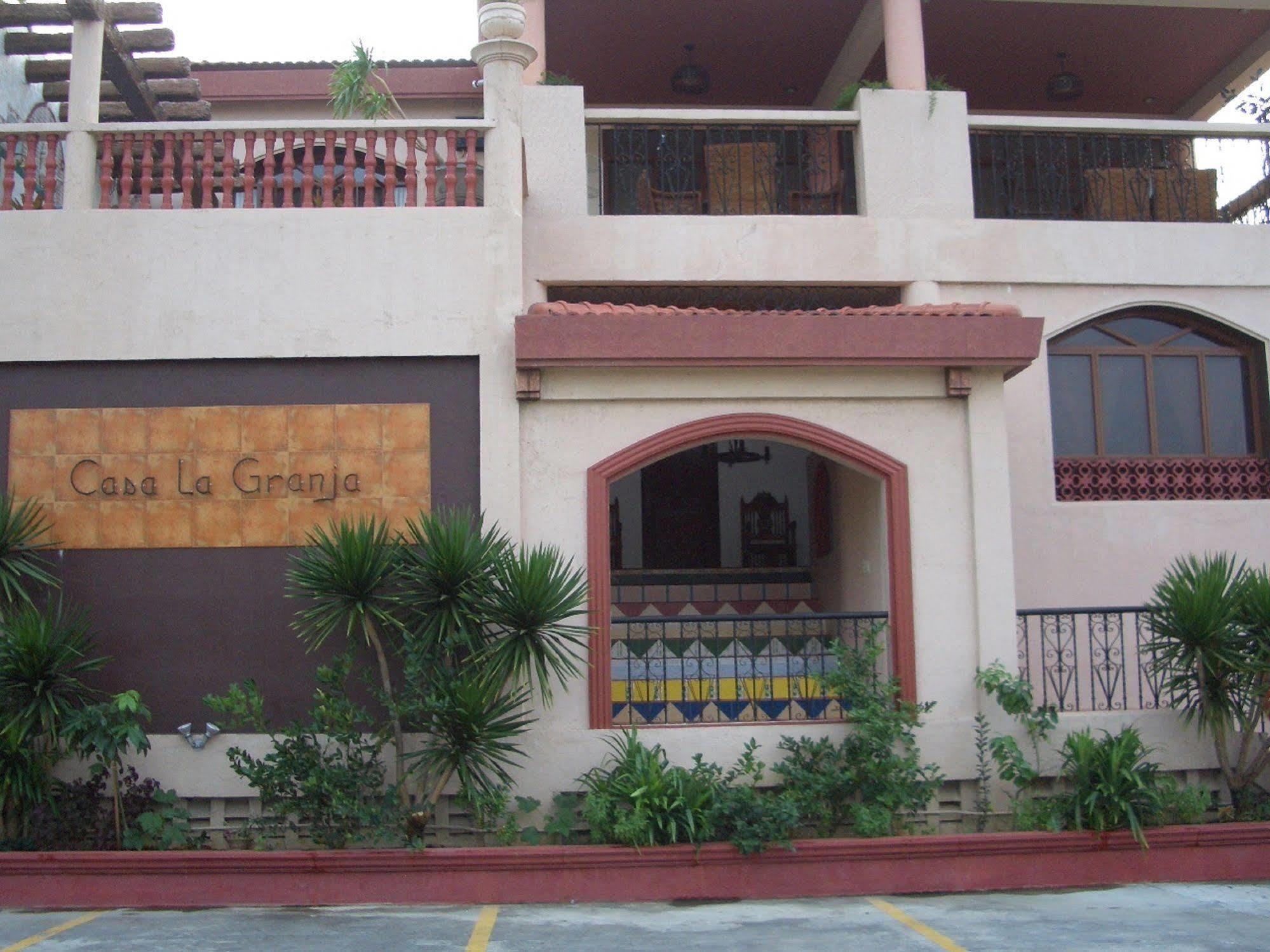 Casa La Granja Hotell Iloilo City Exteriör bild